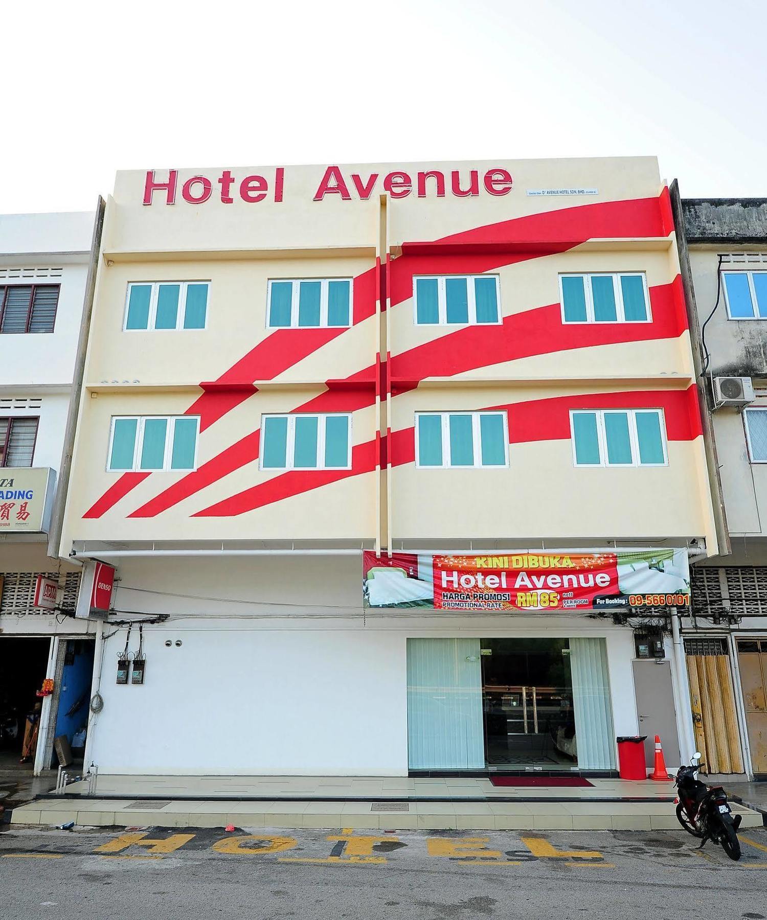 Hotel Avenue Куантан Екстериор снимка